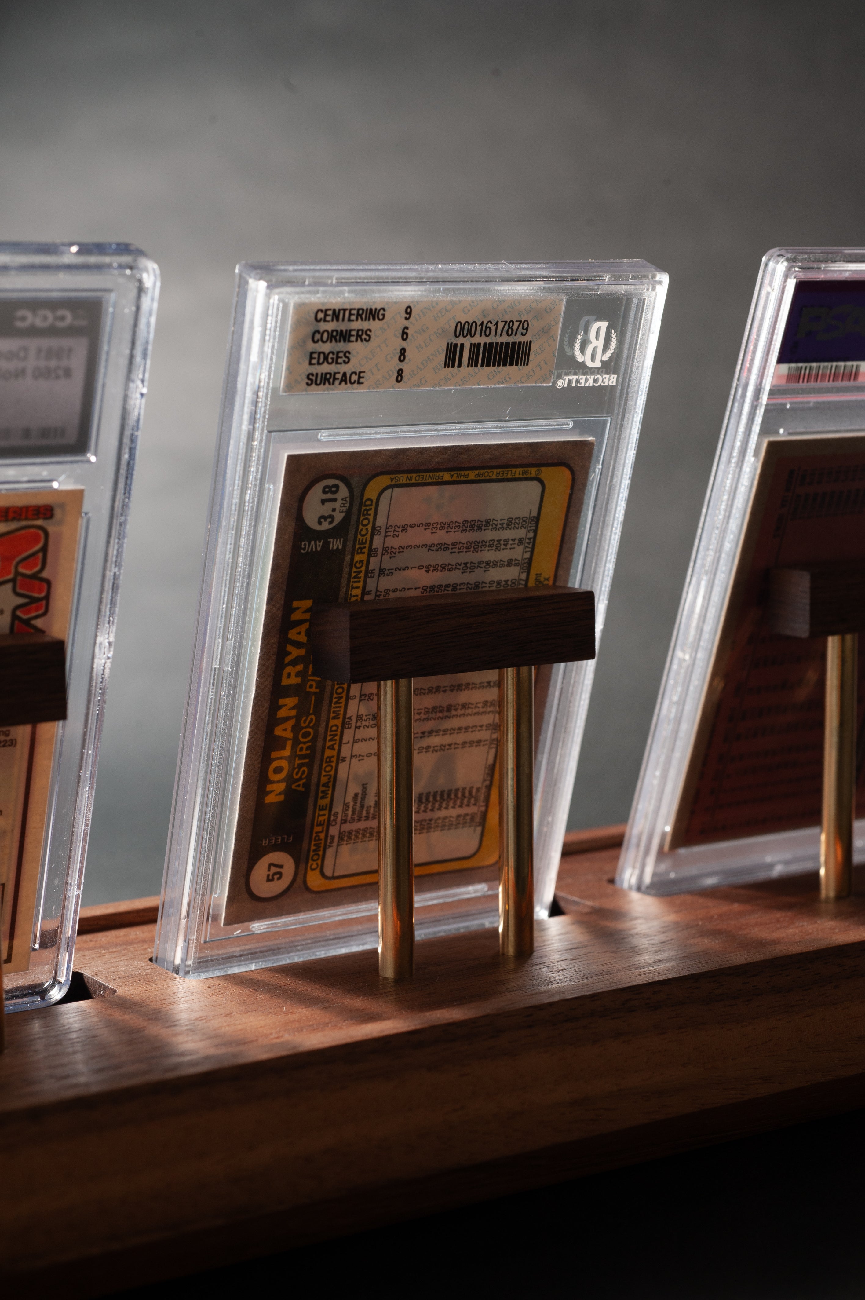 The Knoten Card Gallery